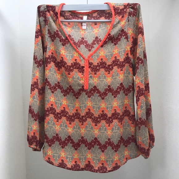 Bold Print Blouse - Picture 1 of 4